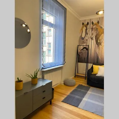 Altbauwohnung Am Gutenbergplatz Apartment *